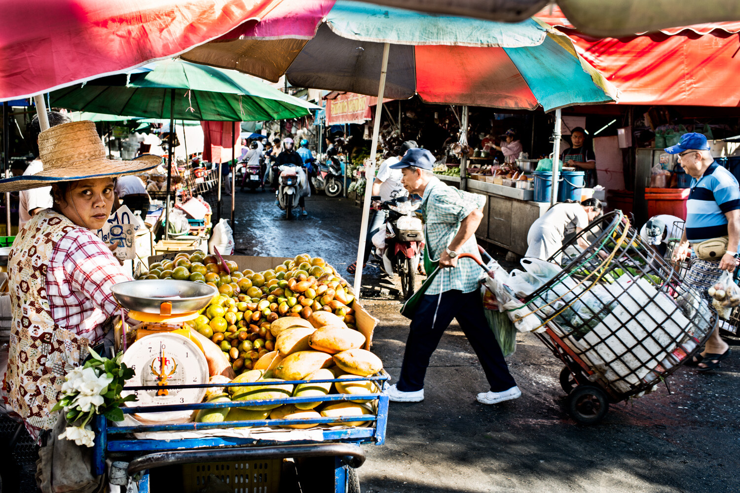 Bust Chiang Mai Market by Kevin Landwer-Johan